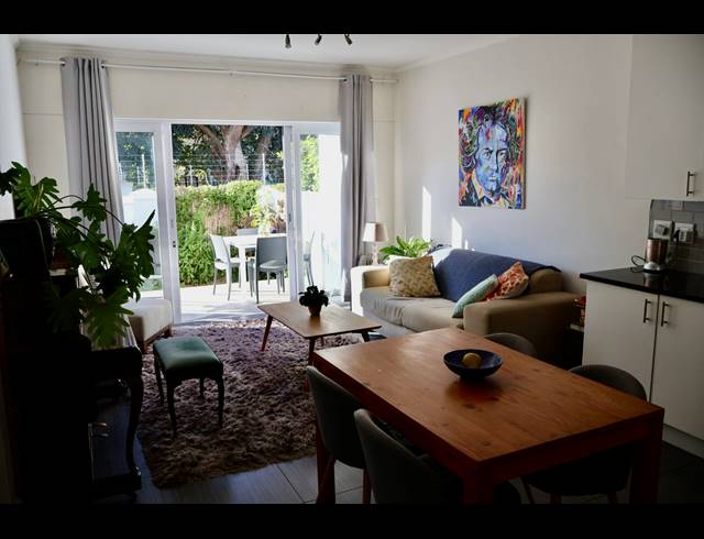1 bed property to rent in ROSEBANK